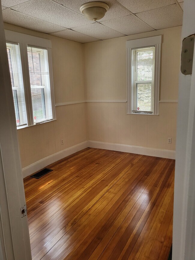 167 Ferry St Unit 1, Malden, MA 02148 Condo for Rent in Malden, MA