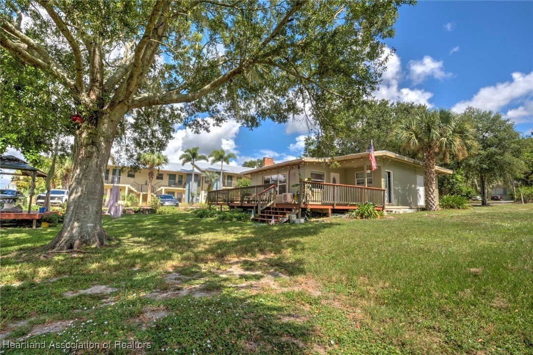 Foto principal - 2175 Lakeview Dr