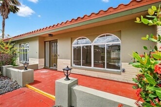 Building Photo - 431 Windward Passage