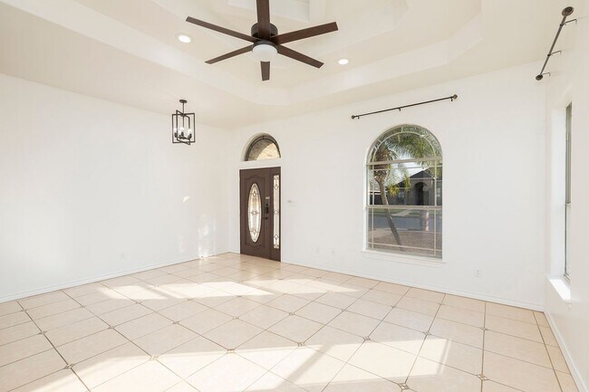 Foto del edificio - 210 Miranda Ln