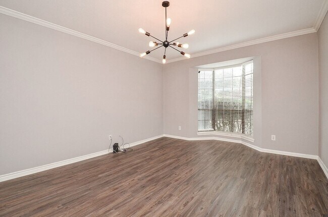Foto del edificio - 2255 Braeswood Park Dr