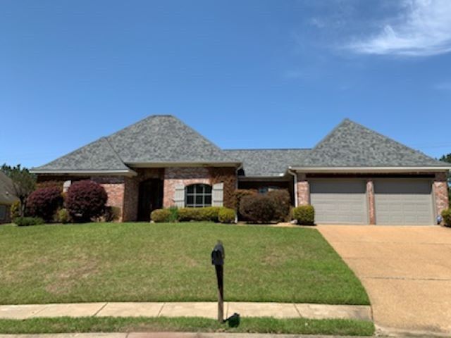 Foto principal - 124 Devlin Springs Dr