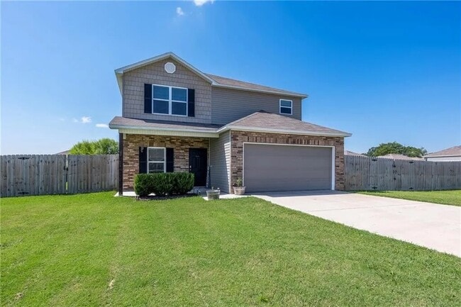 Photo - 805 NW 70th Ave House