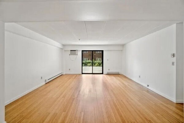 Foto del edificio - 125 Pleasant St