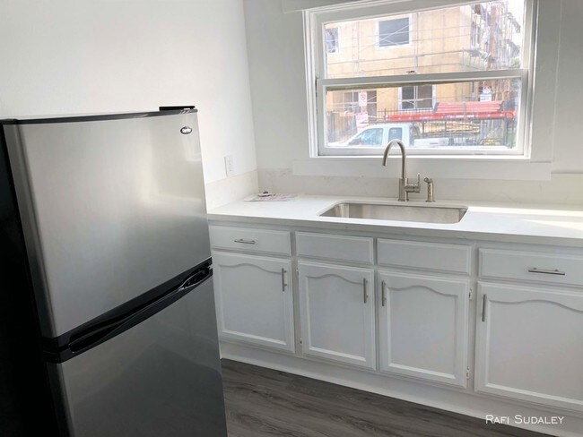 Foto del edificio - 2255 W 14th St