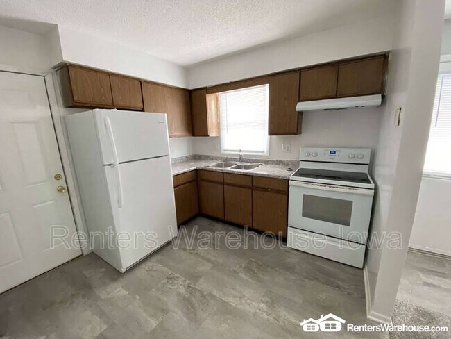 Foto del edificio - 828 Hartford Ave