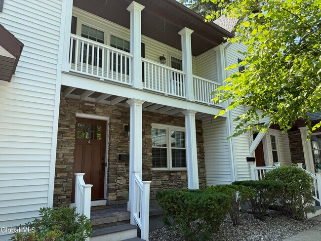Foto del edificio - 11 Cottage St