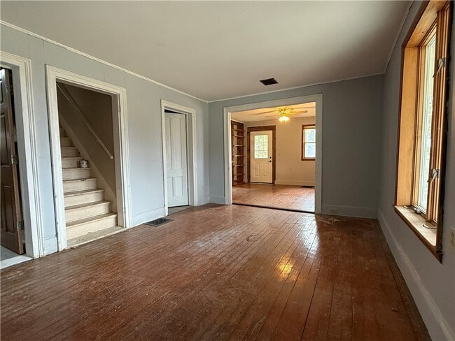 Building Photo - 2996 US-20