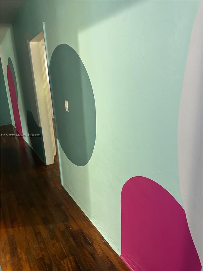 Foto del edificio - 2613 Inagua Ave