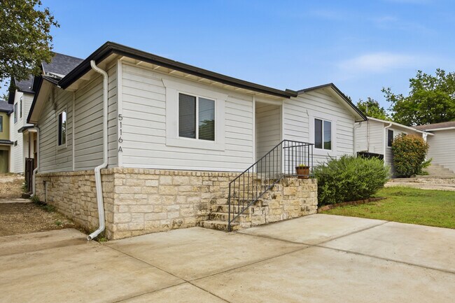 Foto del edificio - 5116 Heflin Ln