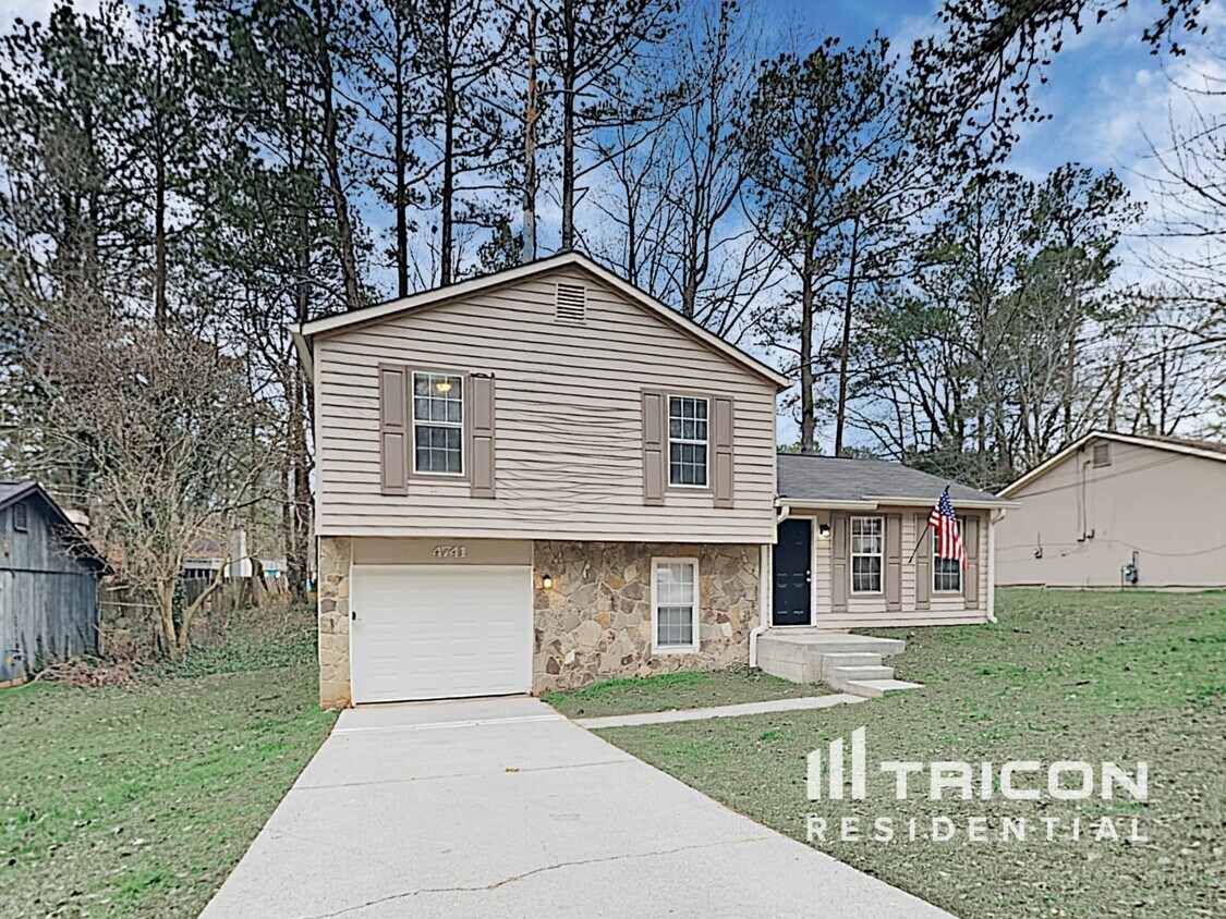 4741 White Oak Path, Stone Mountain, GA 30088 House Rental in Stone