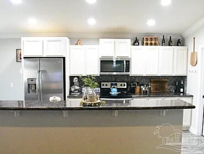 Building Photo - 5528 Peach Dr