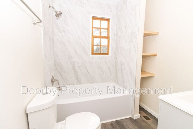 Foto del edificio - 3108 Mary Walker Pl