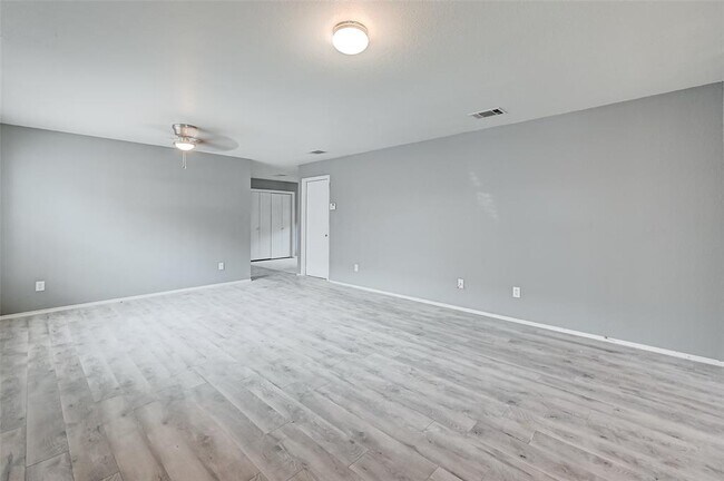 Building Photo - 13518 Woodring Ct