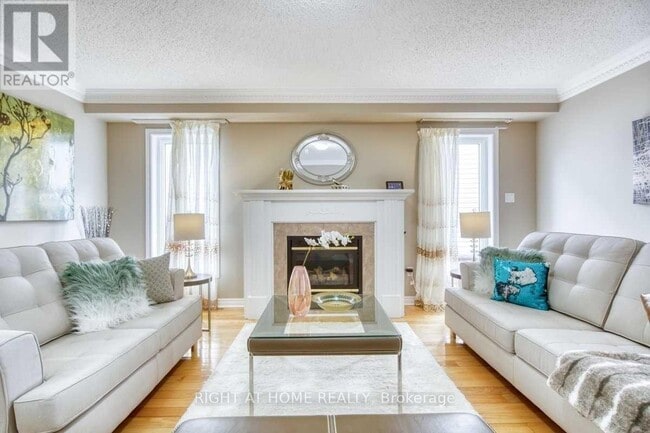 Building Photo - 636 Ormond Dr