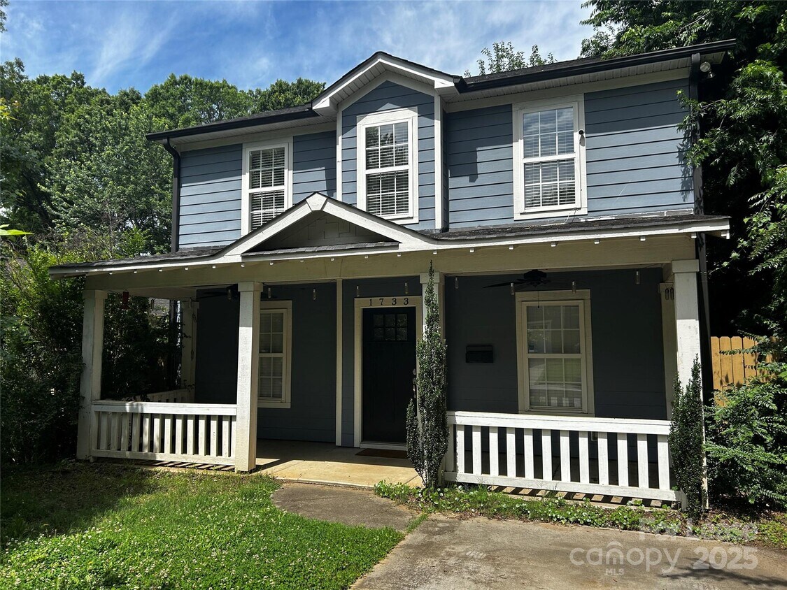 Foto principal - 1733 Parson St