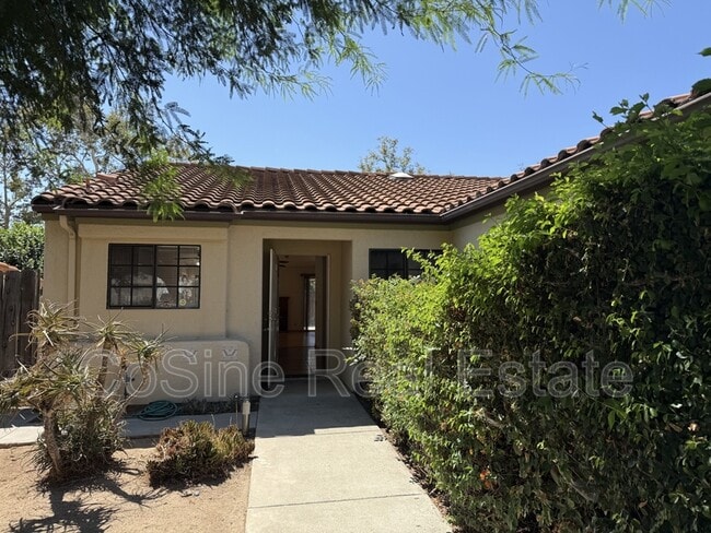 Building Photo - 2736 Derringer Pl