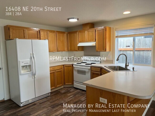 Building Photo - 3 bed / 2 bath home in Mill Plain area  **...