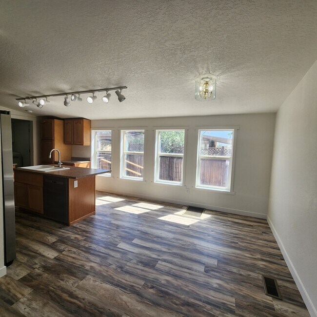 Foto del edificio - 21533 W Laura St
