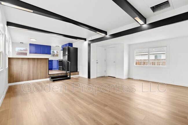 Foto del edificio - 2915 N Howard St
