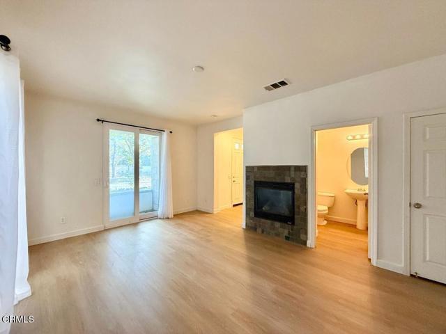 Foto del edificio - 533 E Port Hueneme Rd