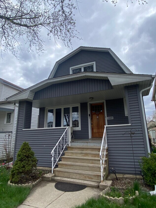 Primary Photo - 3512 N Kilpatrick Ave