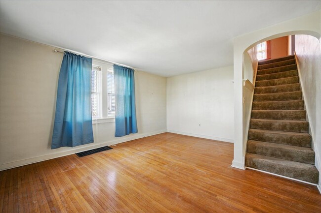 Building Photo - 3110 N Sherwood Ave