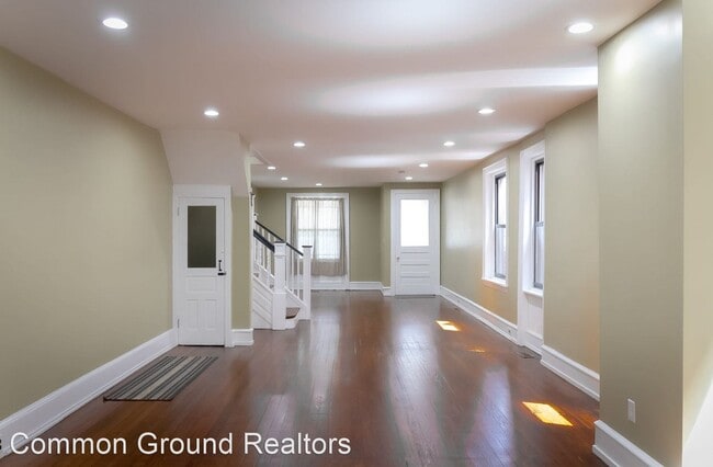 Building Photo - 4 br, 1.5 bath House - 252 N. 52nd St