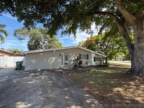 Building Photo - 5572 SW 6th Ct