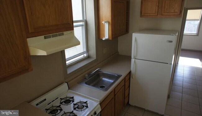 Building Photo - 1430 W Susquehanna Ave