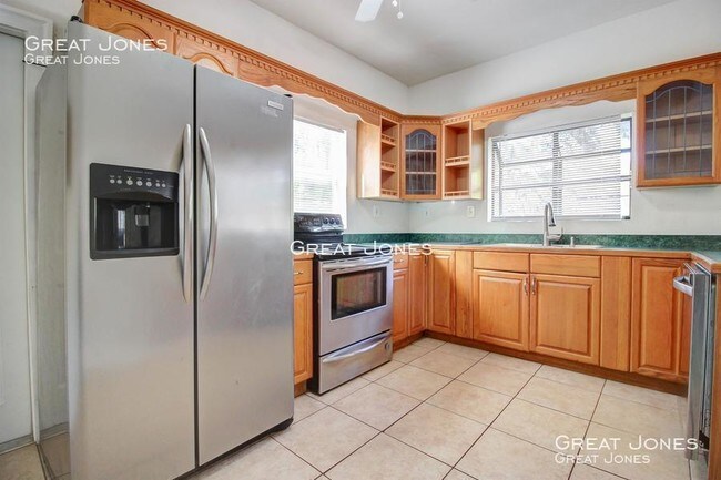 Foto del edificio - 1202 20th St W