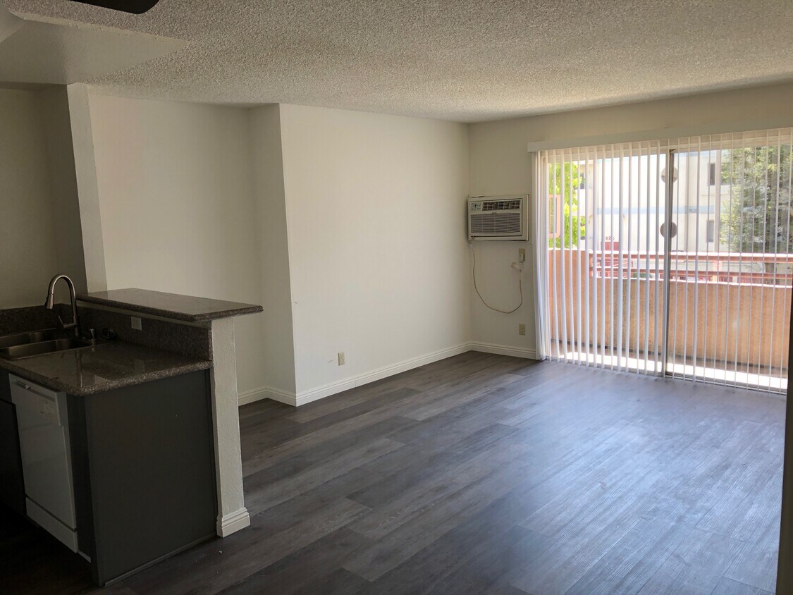 Photo - 810 Fedora St (Los Angeles, CA)