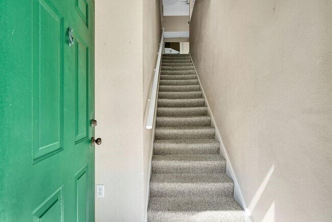 Foto del edificio - 9274 Lake Chase Island Way
