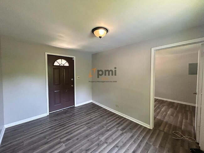 Foto del edificio - 5542 Mulberry Ave