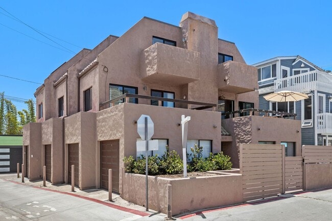 Building Photo - 829 San Jose Pl