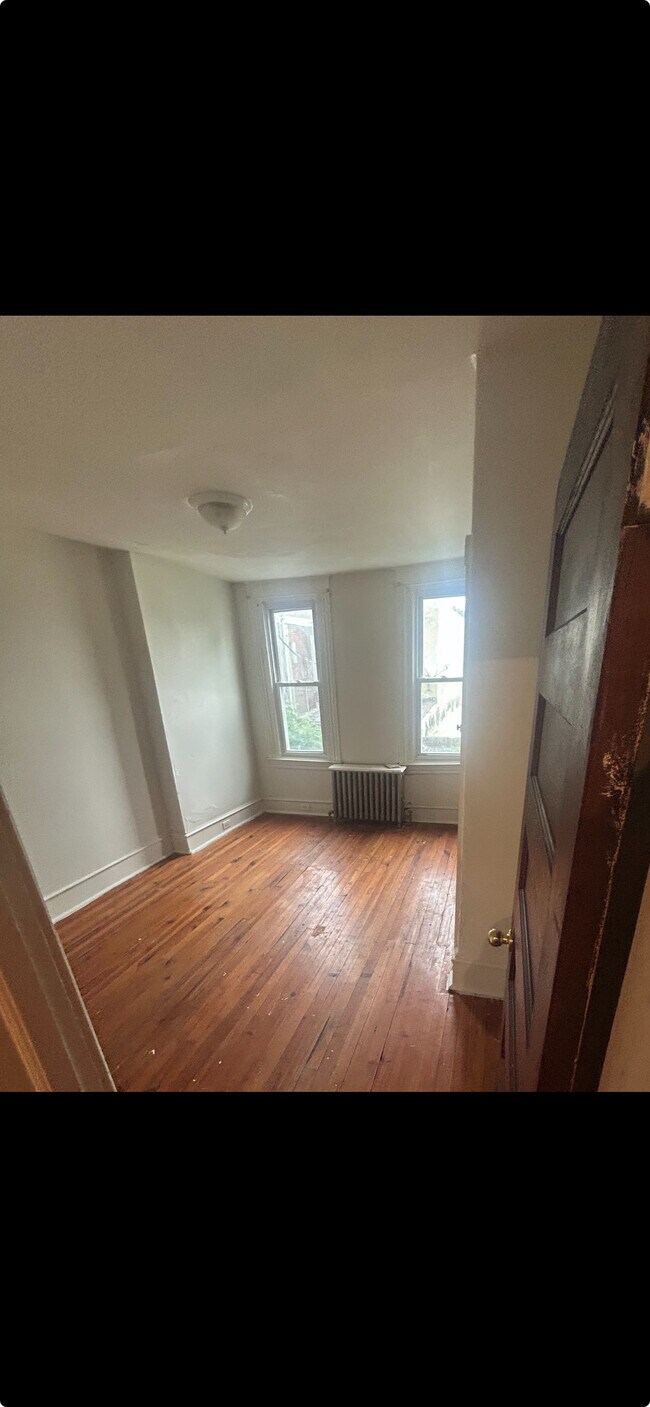 Building Photo - 3111 N 24th St