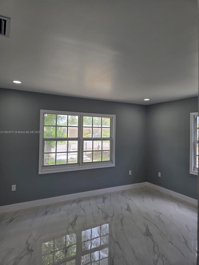 Building Photo - 744 NW 137th St