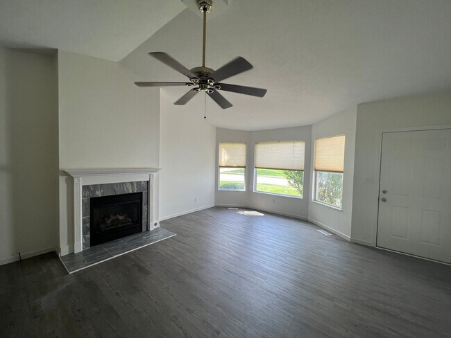 Foto del edificio - DEERFIELD SUBDIVISION MOVE IN READY! 3 Bedroom 2 Full Baths!