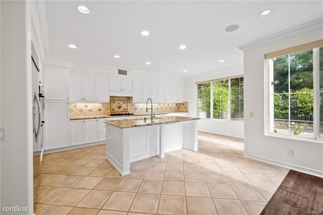 Foto del edificio - 5 br, 2.5 bath House - 1448 Sea Ridge Dr