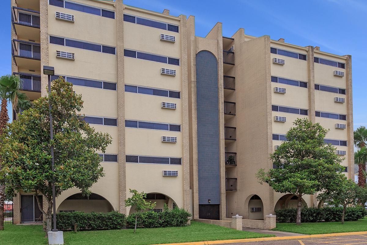 Primary Photo - Edinburg Village Apartments