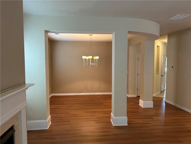 Foto del edificio - 130 Creekwood Tr