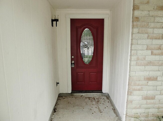 Building Photo - 4406 Kinloch Dr