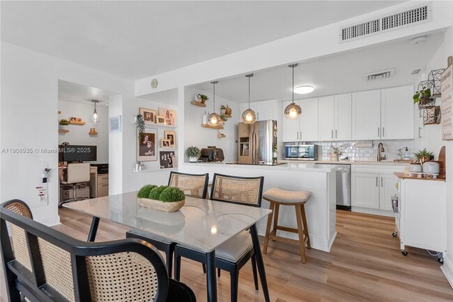 Building Photo - 2451 Brickell Ave