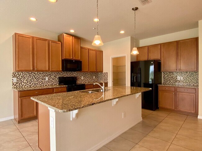 Foto del edificio - 3/2.5 Town Home in Winter Park in Aloma Tr...
