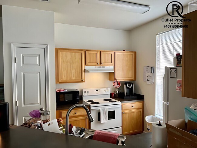 Building Photo - This Beautiful Condo 1 Bed/ 1 Bath ***Avai...