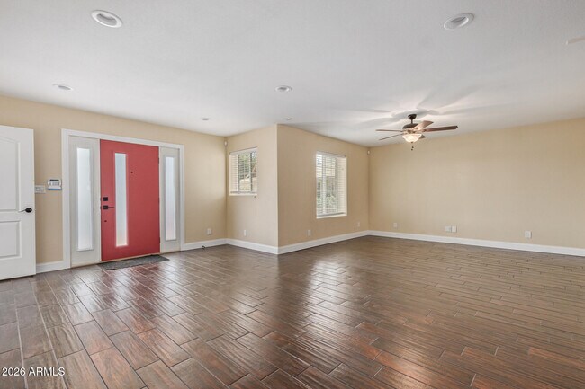 Building Photo - 1280 E Alameda Dr