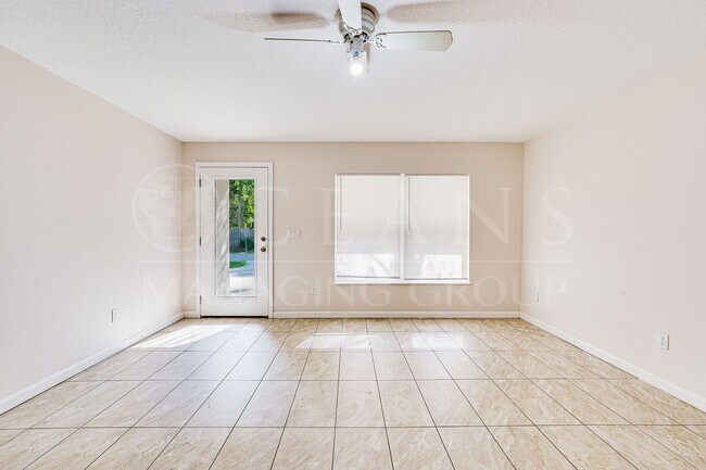 Foto del edificio - 3 Bedroom Duplex in Daytona Beach