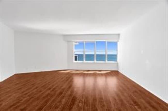 Building Photo - 3700 Galt Ocean Dr