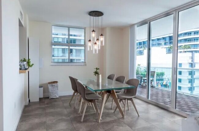 Foto del edificio - 1250 S Miami Ave