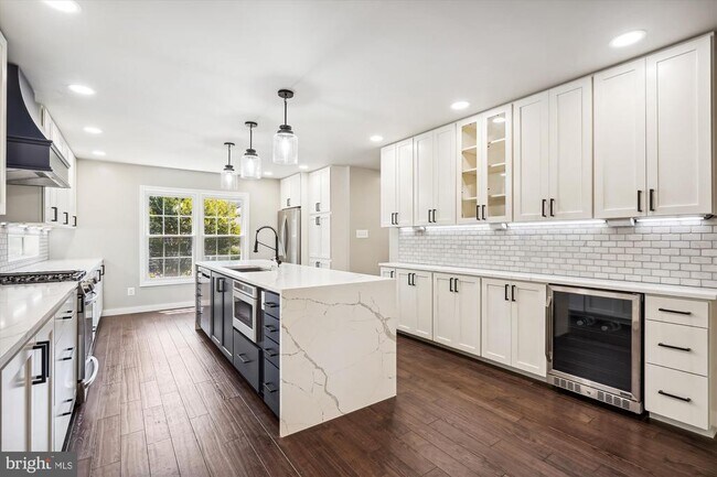 Foto del edificio - 2613 Mountain Laurel Pl